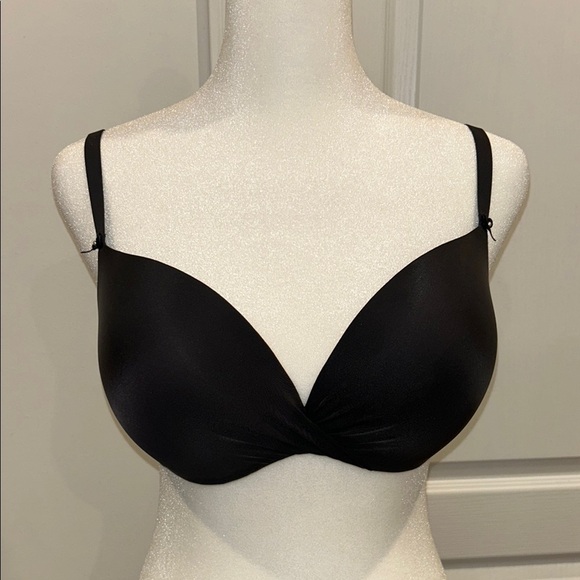 Victoria’s Secret Black Women's Bra - Picture 1 of 6